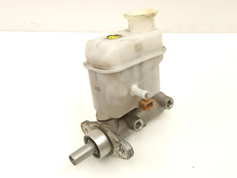 Recambio de bomba de freno para hyundai sonata v (nf) 2.0 crdi referencia OEM IAM 585103K300  