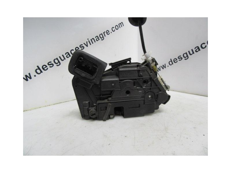 Recambio de cerradura pta. tras. izq. : volkswagen golf : 1.6 td (104,69cv) [2013] para volkswagen golf 1.6 td referencia OEM IA