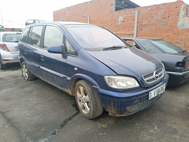 opel zafira del año 2004
