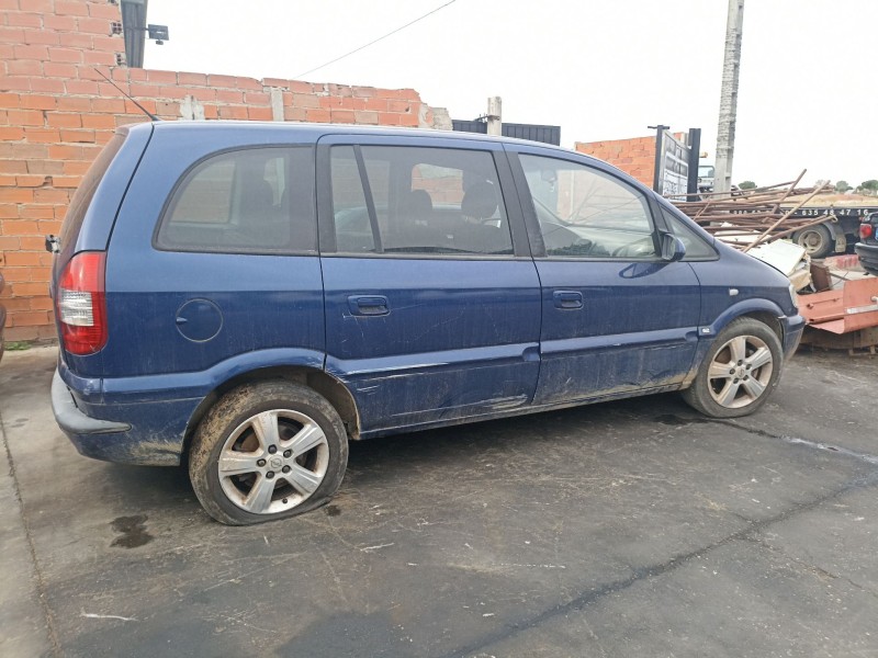 opel zafira del año 2004
