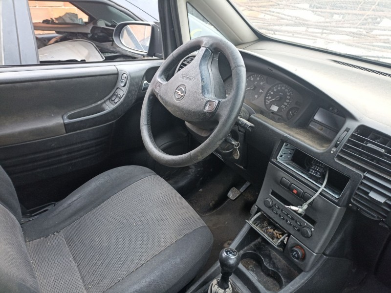 opel zafira del año 2004