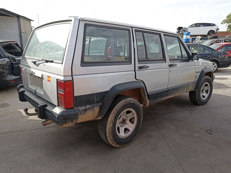 Recambio de carroceria para jeep cherokee (xj) 2.1 turbodiesel referencia OEM IAM   