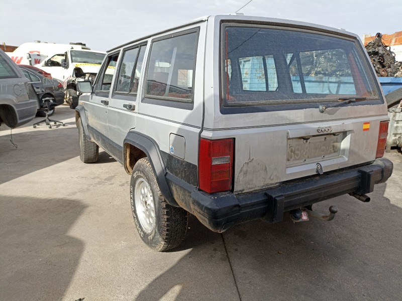 Recambio de carroceria para jeep cherokee (xj) 2.1 turbodiesel referencia OEM IAM   