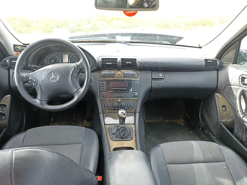 Recambio de carroceria para mercedes-benz clase c t-model (s203) c 220 cdi (203.208) referencia OEM IAM   
