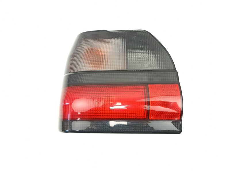 Recambio de piloto trasero izquierdo para renault 19 ii chamade (l53_) 1.9 d (l53j) referencia OEM IAM 7700816015  