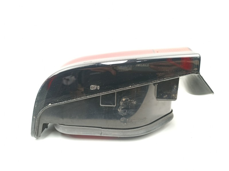 Recambio de piloto trasero izquierdo para renault 19 ii chamade (l53_) 1.9 d (l53j) referencia OEM IAM 7700816015  