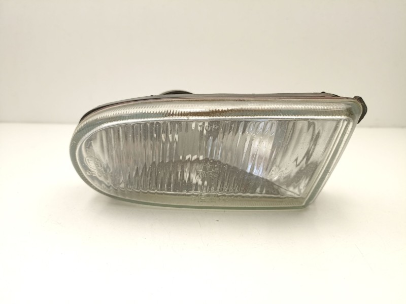 Recambio de antiniebla derecho para renault 19 ii chamade (l53_) 1.9 d (l53j) referencia OEM IAM 7701036046  