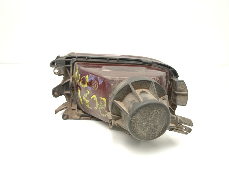Recambio de antiniebla derecho para renault 19 ii chamade (l53_) 1.9 d (l53j) referencia OEM IAM 7701036046  