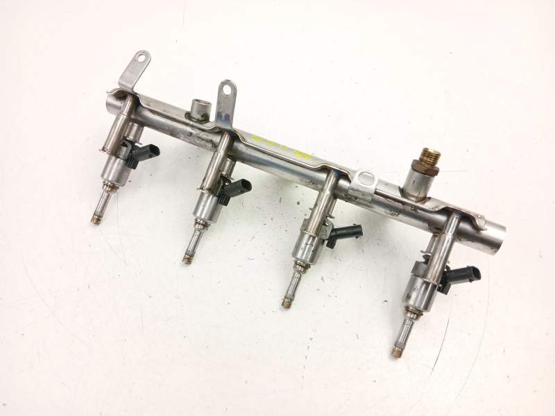 Recambio de inyectores juego para seat exeo st (3r5) 1.8 tsi referencia OEM IAM 06J133036B  