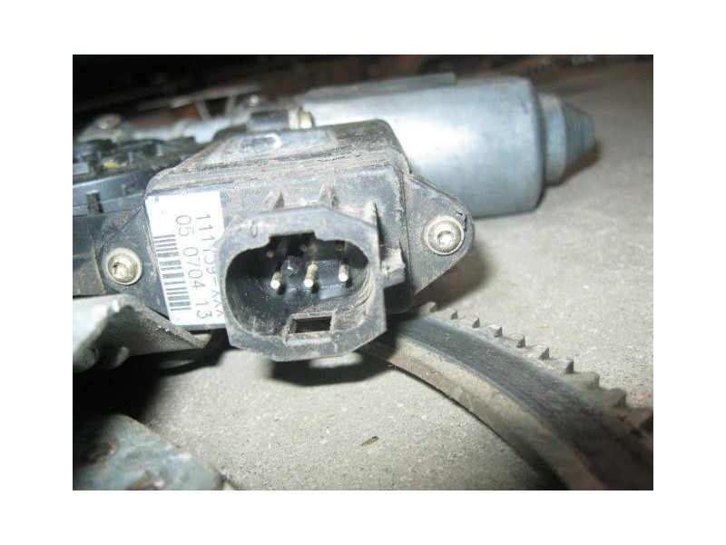 Recambio de elevalunas del-izdo : opel corsa : 1.2 g-c12nz (44,88cv)_corsa b-5p [1993] para opel corsa 1.2 g-c12nz _corsa b-5p r