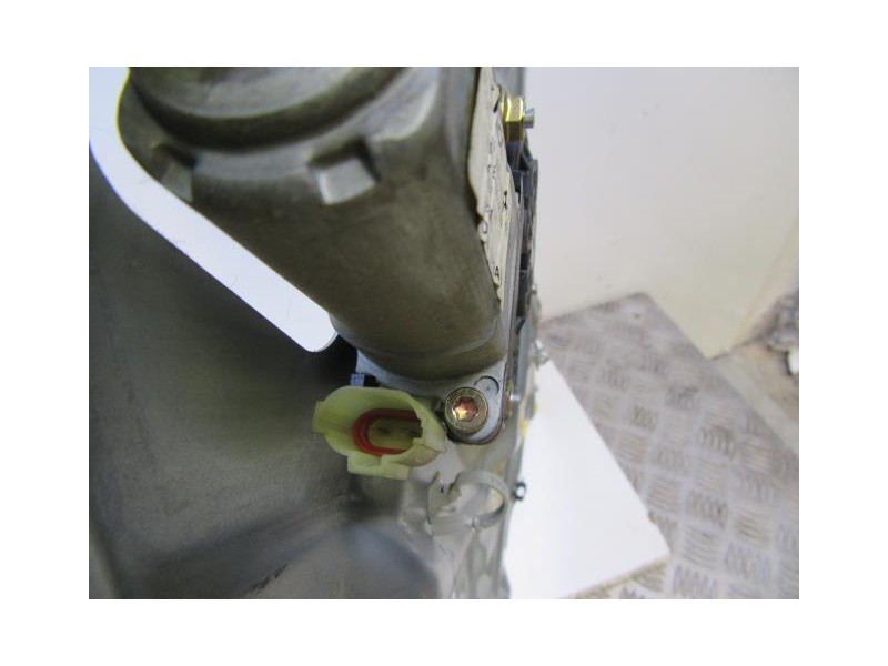 Recambio de elevalunas elec. del. izq. : kia cerato : 1.6 g (104,96cv) [2005] para kia cerato 1.6 g referencia OEM IAM ELECTRICO