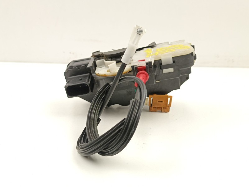 Recambio de cerradura puerta delantera derecha para chevrolet orlando (j309) 2.0 d referencia OEM IAM 13579523  