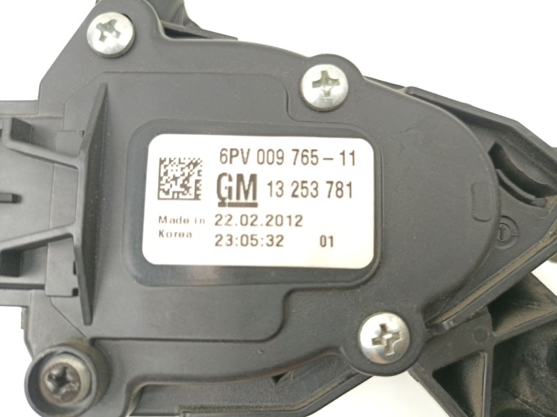 Recambio de potenciometro aceleracion para chevrolet orlando (j309) 2.0 d referencia OEM IAM 13253781 6PV00976511 