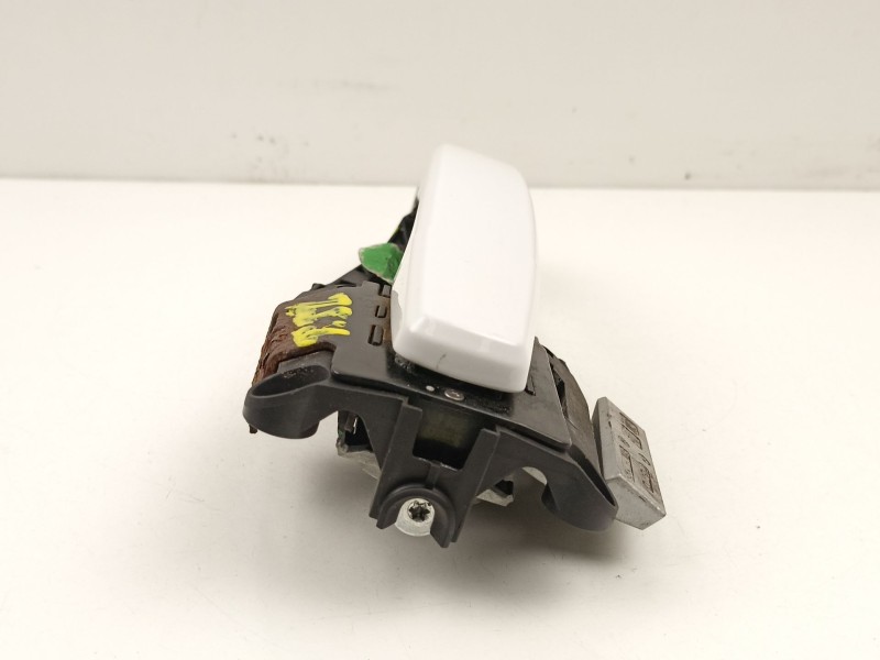 Recambio de manilla trasera izquierda para chevrolet orlando (j309) 2.0 d referencia OEM IAM 13505890  