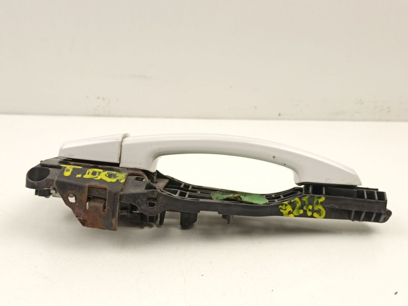 Recambio de manilla trasera derecha para chevrolet orlando (j309) 2.0 d referencia OEM IAM 13505889  