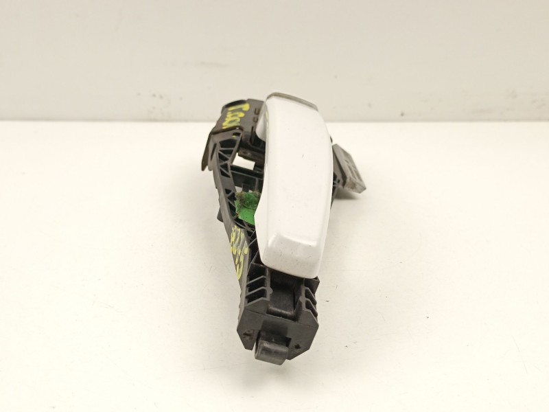 Recambio de manilla trasera derecha para chevrolet orlando (j309) 2.0 d referencia OEM IAM 13505889  