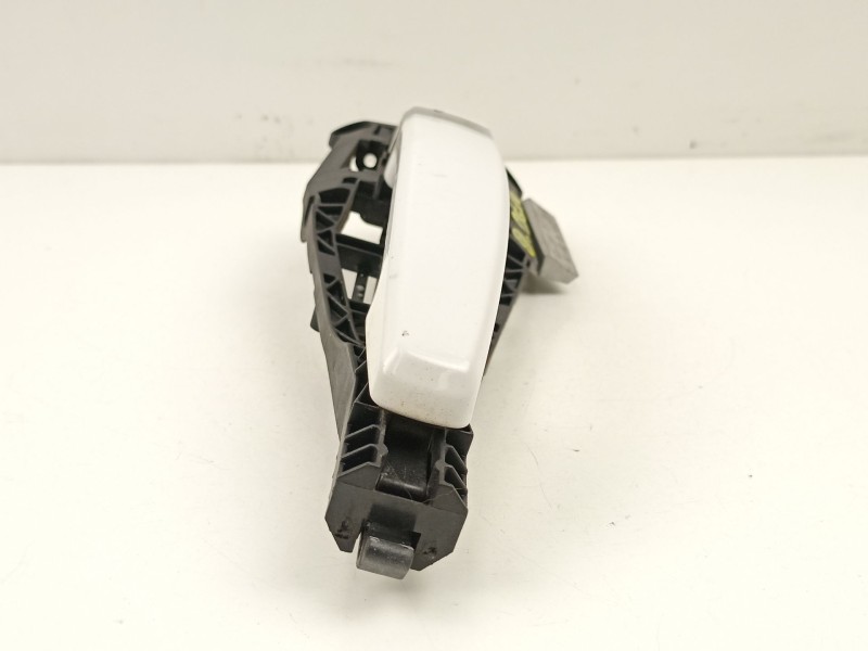 Recambio de manilla delantera derecha para chevrolet orlando (j309) 2.0 d referencia OEM IAM 13505889  