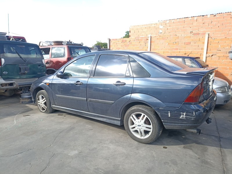 ford focus i sedán (dfw) del año 2001