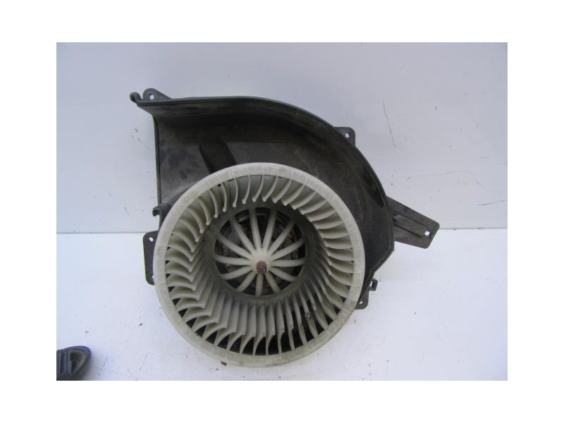 Recambio de motor calefaccion : volkswagen polo : 1.4 td -amf (74,78cv) 5p [2005] para volkswagen polo 1.4 td -amf referencia OE