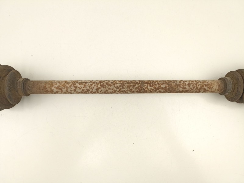 Recambio de transmision trasera derecha para subaru forester 2.0 g /ej20 referencia OEM IAM 28421FE201  