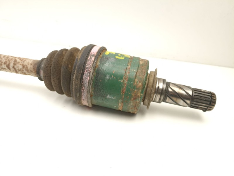 Recambio de transmision trasera derecha para subaru forester 2.0 g /ej20 referencia OEM IAM 28421FE201  