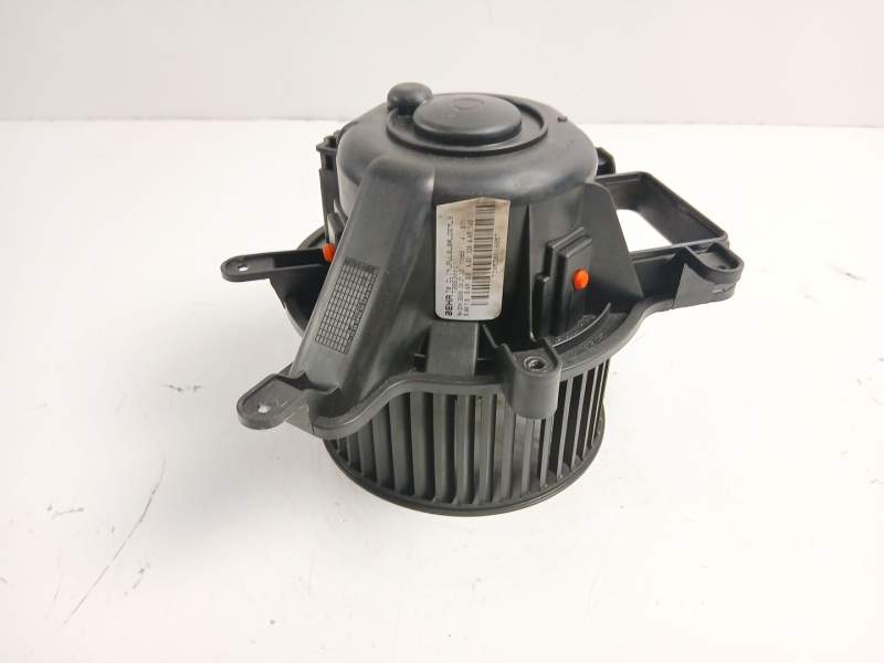 Recambio de motor calefaccion para peugeot 3008 i monospace (0u_) 1.6 hdi referencia OEM IAM 6441CP T3953001 