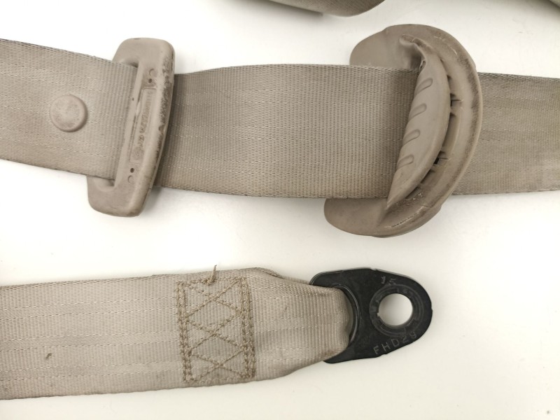 Recambio de cinturon seguridad delantero izquierdo para hyundai sonata v (nf) 2.0 crdi referencia OEM IAM 888103K030QD  