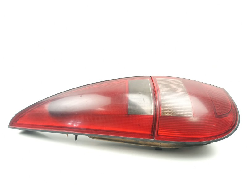 Recambio de piloto trasero izquierdo para renault laguna i grandtour (k56_) 1.9 dti (k56j) referencia OEM IAM 7701040958  