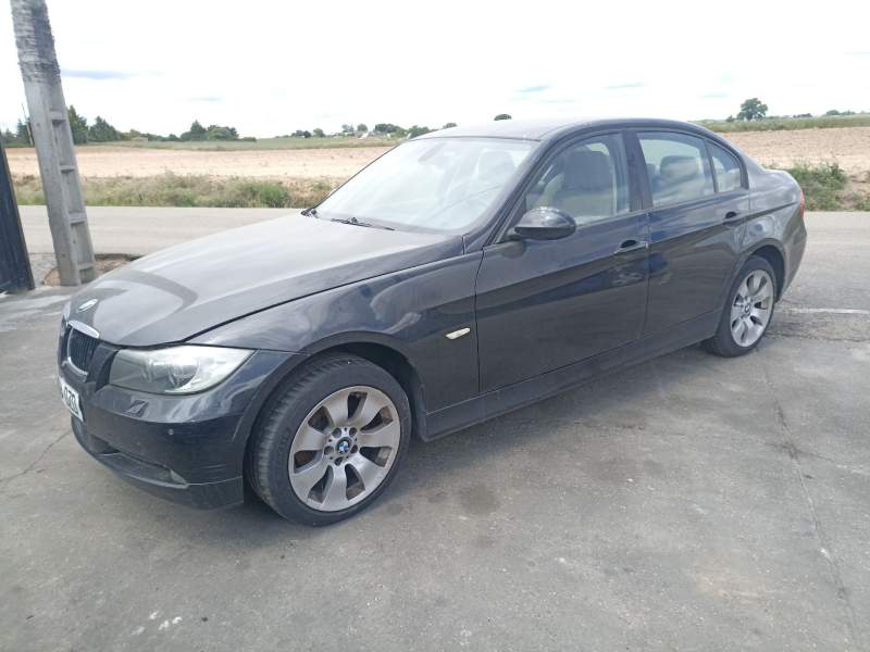 BMW 3 (E90)