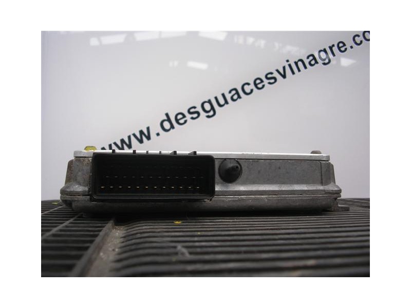 Recambio de centralita : rover 214 : 1.4--g-14k4f (103,36cv) [1997] para rover  214 1.4--g-14k4f   referencia OEM IAM MKC104021 