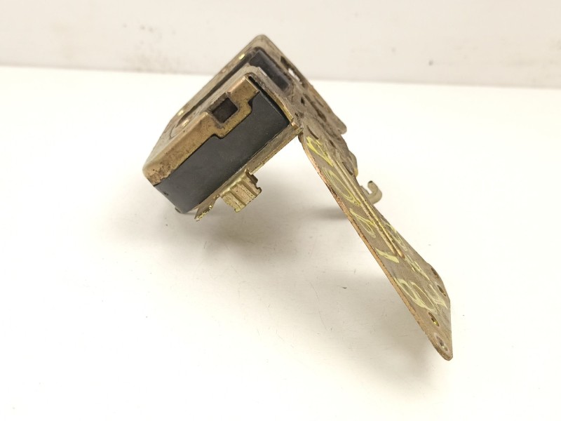 Recambio de cerradura puerta delantera izquierda para volvo 440 (445) 1.8 referencia OEM IAM 3345058  