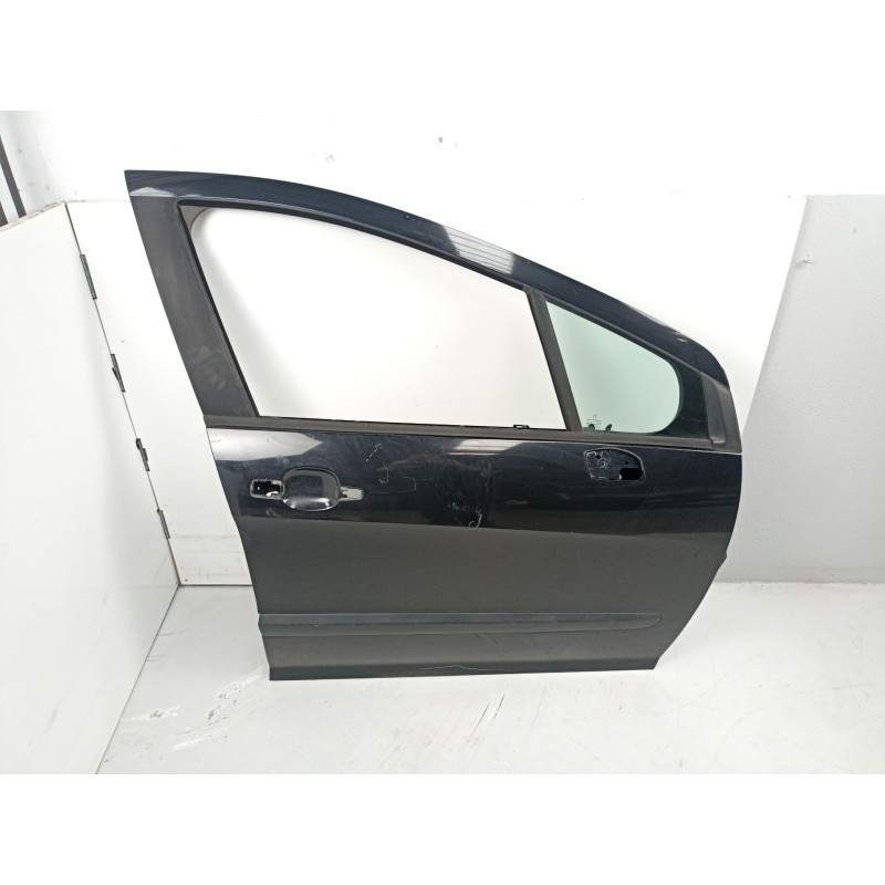 Recambio de puerta delantera derecha para peugeot 308 1.6 hdi referencia OEM IAM 9004CC  
