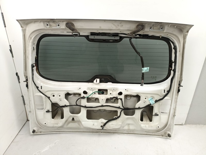 Recambio de porton trasero para chevrolet orlando (j309) 2.0 d referencia OEM IAM 95225551  