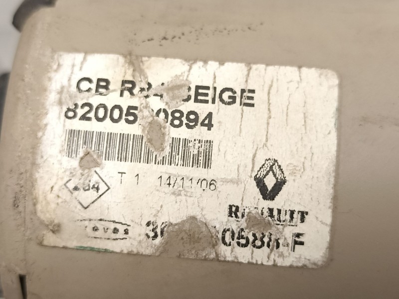 Recambio de bandeja maletero para renault scenic 1.9 dci referencia OEM IAM 8200520894  