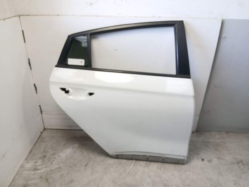 Recambio de puerta trasera derecha para hyundai ioniq (ae) 1.6 gdi hybrid referencia OEM IAM 77004G2010  