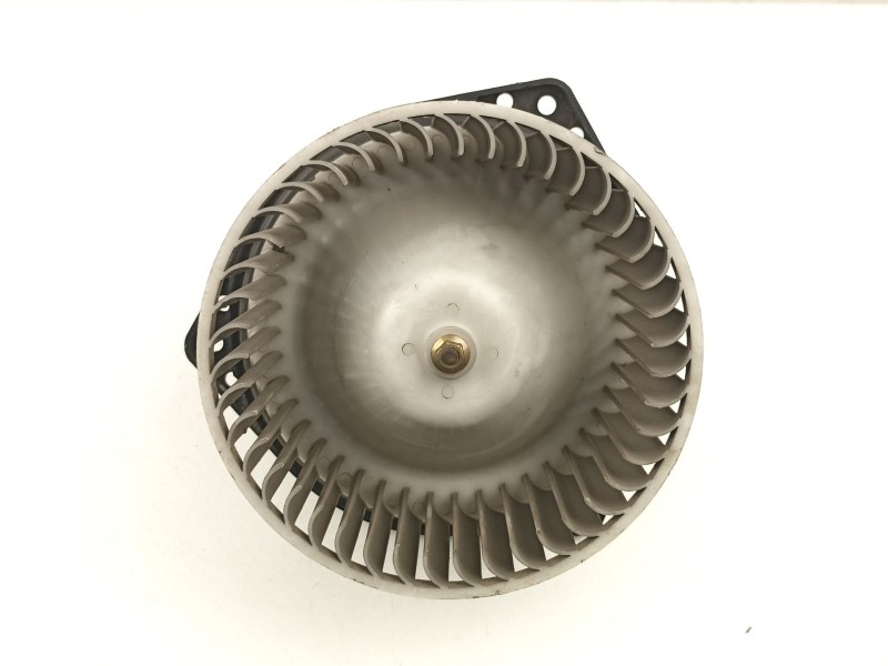 Recambio de motor calefaccion para nissan almera 1.4 g referencia OEM IAM 272201N602  