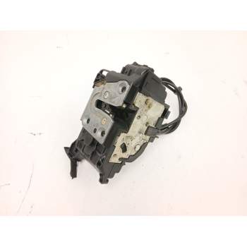 CERRADURA PUERTA TRASERA IZQUIERDA 825030032R 