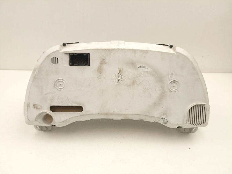 Recambio de cuadro instrumentos para fiat punto 1.2 g referencia OEM IAM 46833455 503000344700 