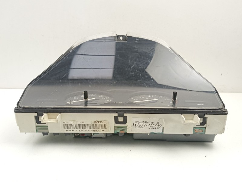 Recambio de cuadro instrumentos para citroën saxo 1.1 g referencia OEM IAM 9627933380  