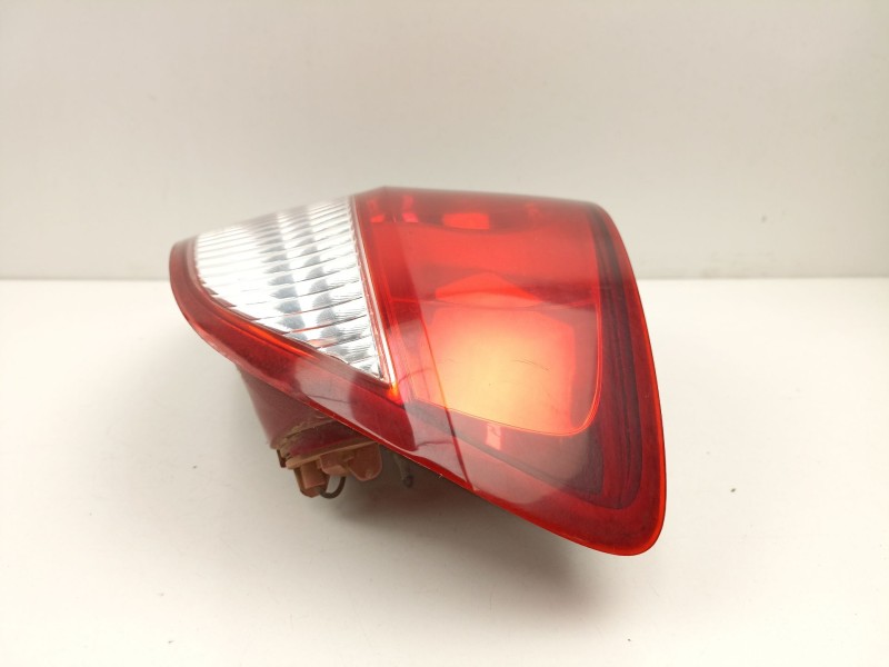 Recambio de piloto trasero derecho para hyundai getz 1.1 g -4hd referencia OEM IAM 924021C010  