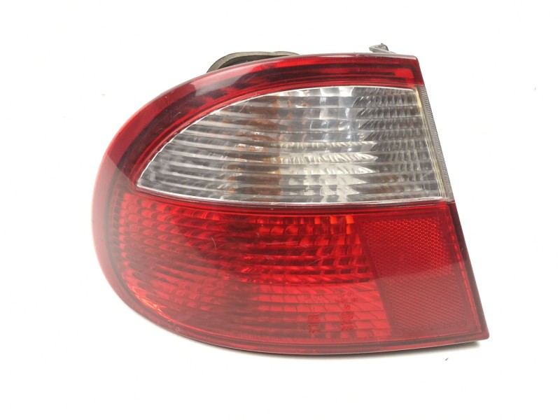 Recambio de piloto trasero izquierdo para daewoo lanos 1.5 g referencia OEM IAM 96304620  