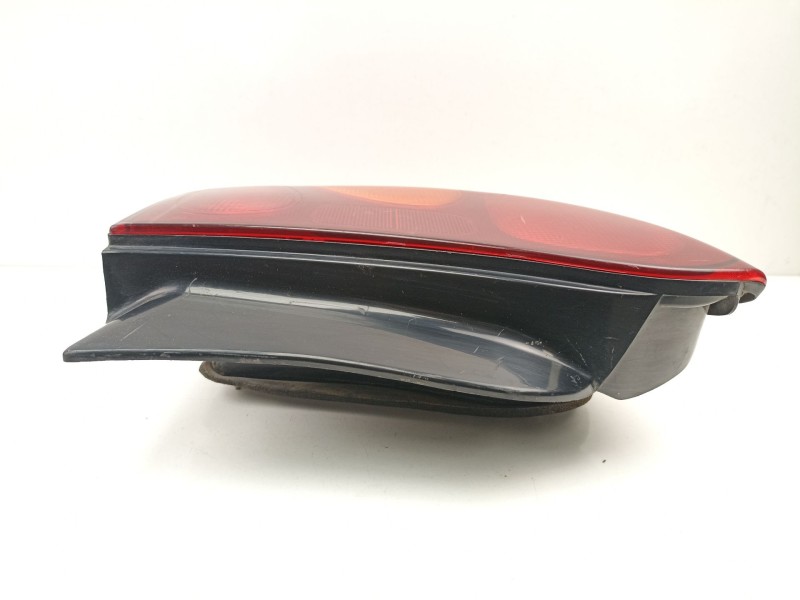 Recambio de piloto trasero izquierdo para daewoo lanos 1.5 g a15sms-g referencia OEM IAM 96460277  