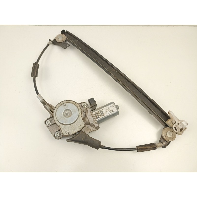 Recambio de elevalunas delantero izquierdo para alfa romeo 147 1.6 g 3p referencia OEM IAM 46751871  