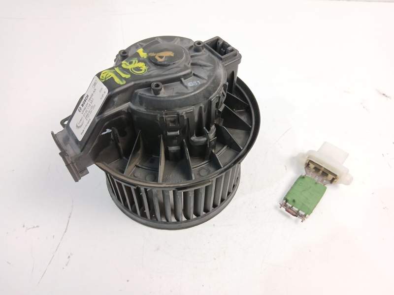Recambio de motor calefaccion para ford fiesta vi van 1.4 tdci referencia OEM IAM VP8E2H18456AA  