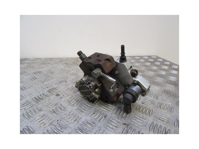 Recambio de bomba inyec. diesel : renault laguna : 2.0 dci (149,56cv) [2006] para renault laguna 2.0 dci referencia OEM IAM 8200