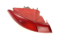 Recambio de piloto trasero izquierdo para alfa romeo 147 1.6 g 3p referencia OEM IAM 46556349 03322010  2