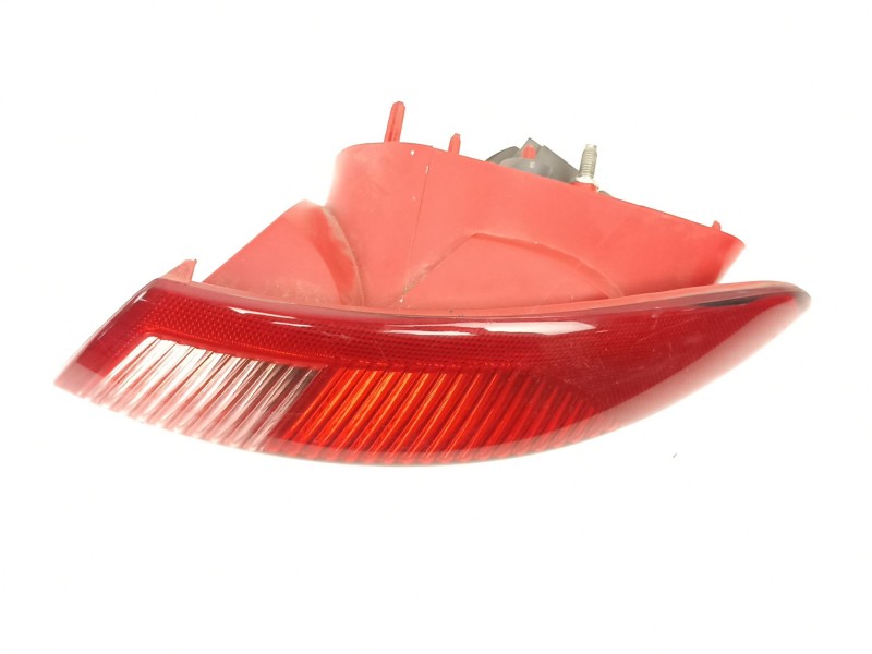 Recambio de piloto trasero derecho para alfa romeo 147 1.6 g referencia OEM IAM 46556347 03323010 