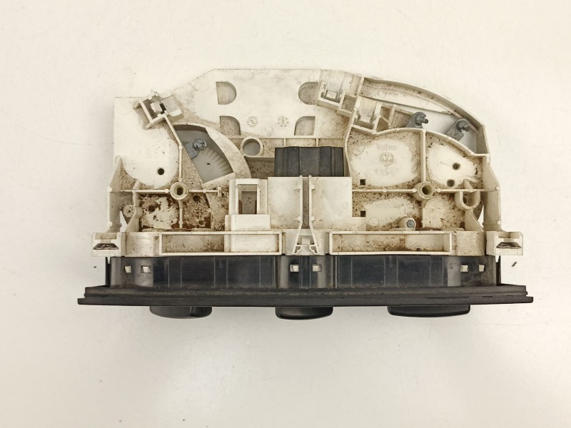 Recambio de mandos calefaccion aire para volkswagen polo 1.4 g referencia OEM IAM 1J0820045F  