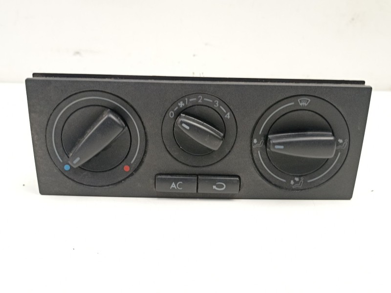 Recambio de mandos calefaccion aire para volkswagen polo 1.4 g referencia OEM IAM 1J0820045F  
