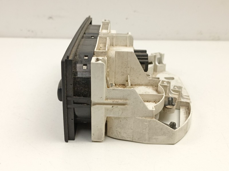 Recambio de mandos calefaccion aire para volkswagen polo 1.4 g referencia OEM IAM 1J0820045F  